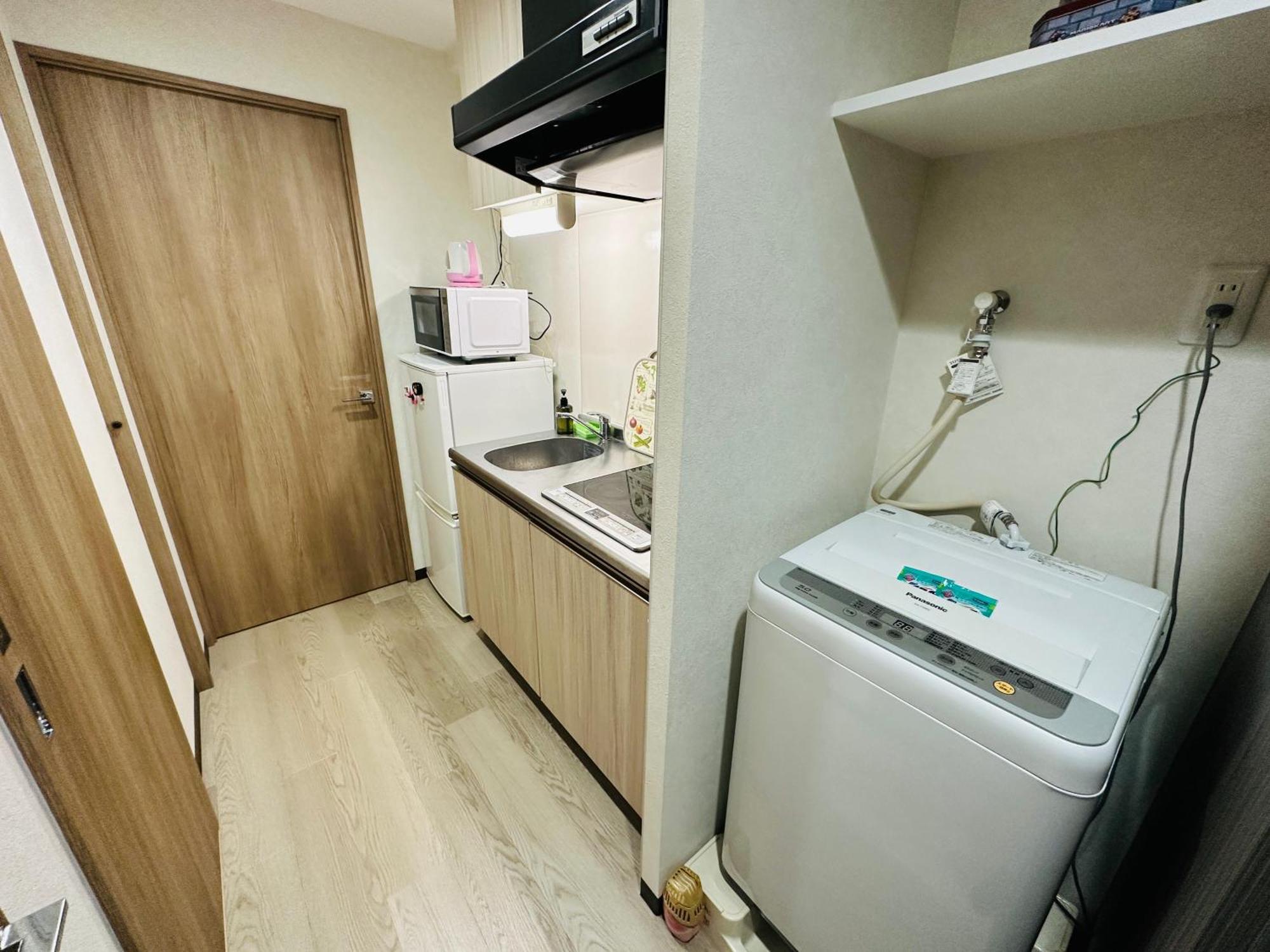 1102黒門市場1分!道頓堀まで徒歩8分!心斎橋まで徒歩9分!関西空港とusj直行電車バスあり 大阪