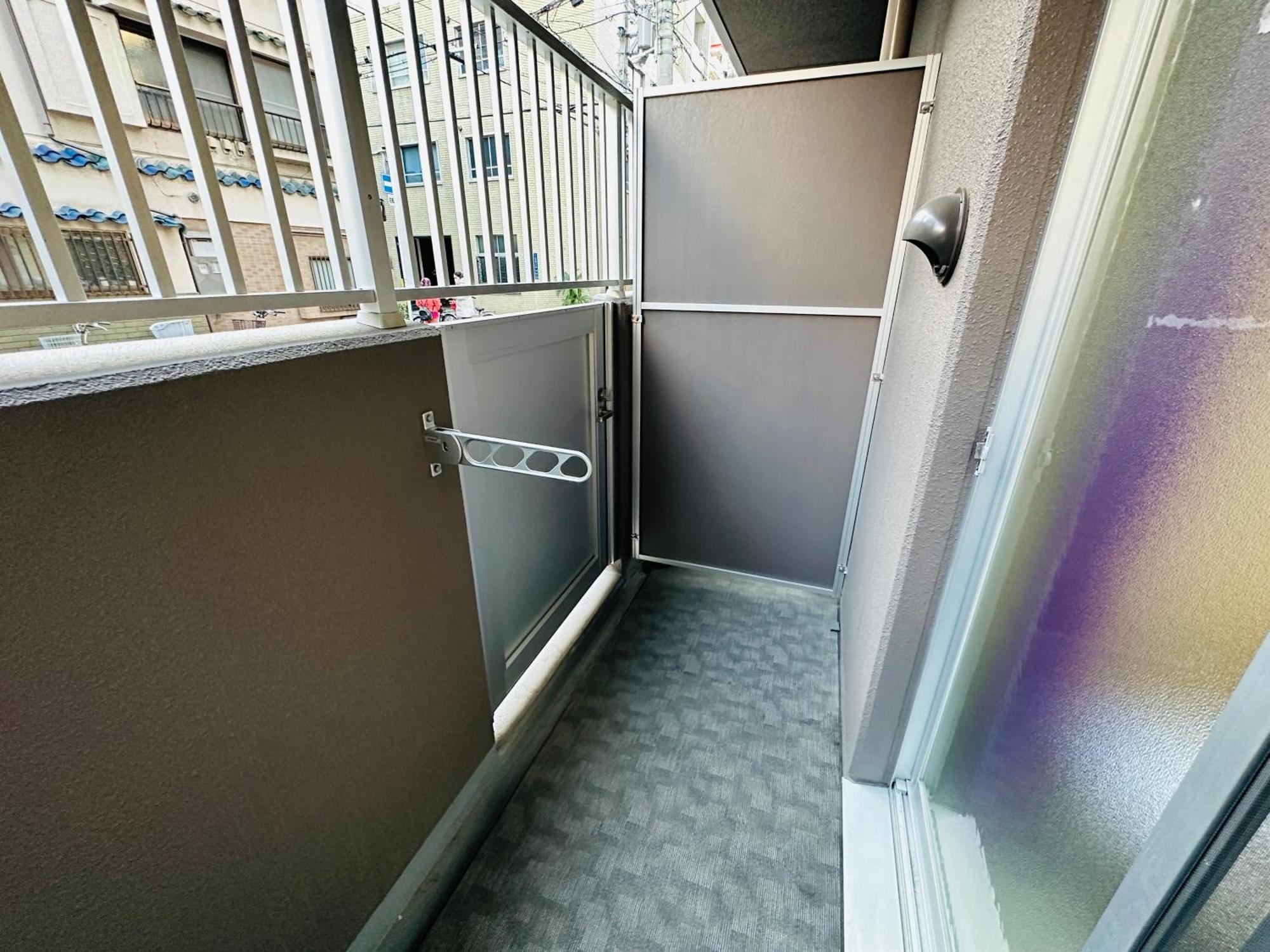 Apartment 1102黒門市場1分!道頓堀まで徒歩8分!心斎橋まで徒歩9分!関西空港とusj直行電車バスあり