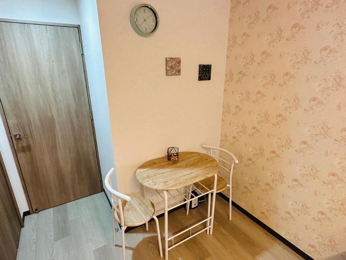 Appartamento 1102黒門市場1分!道頓堀まで徒歩8分!心斎橋まで徒歩9分!関西空港とusj直行電車バスあり *